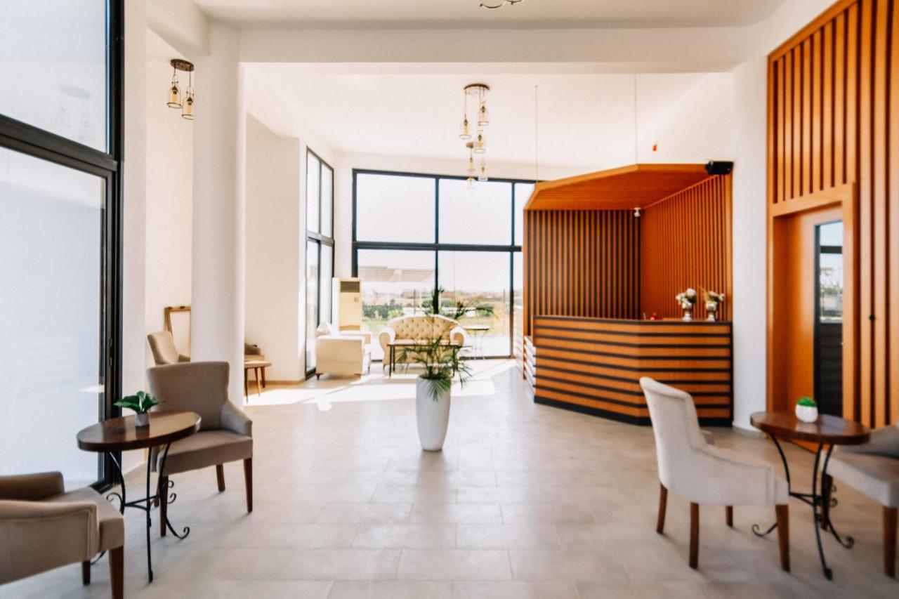 ניקוסיה Cezar'S Airport Hotel מראה חיצוני תמונה