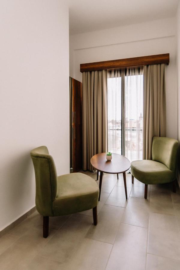 ניקוסיה Cezar'S Airport Hotel מראה חיצוני תמונה