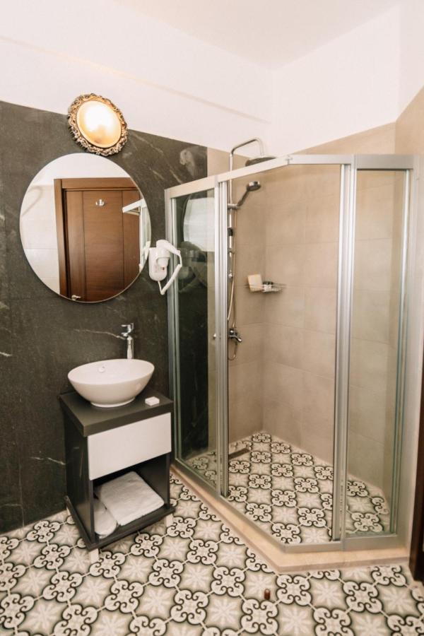 ניקוסיה Cezar'S Airport Hotel מראה חיצוני תמונה