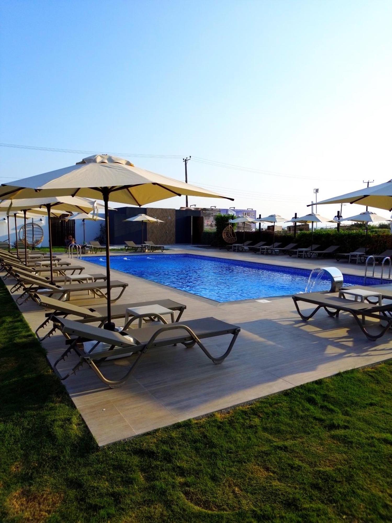 ניקוסיה Cezar'S Airport Hotel מראה חיצוני תמונה